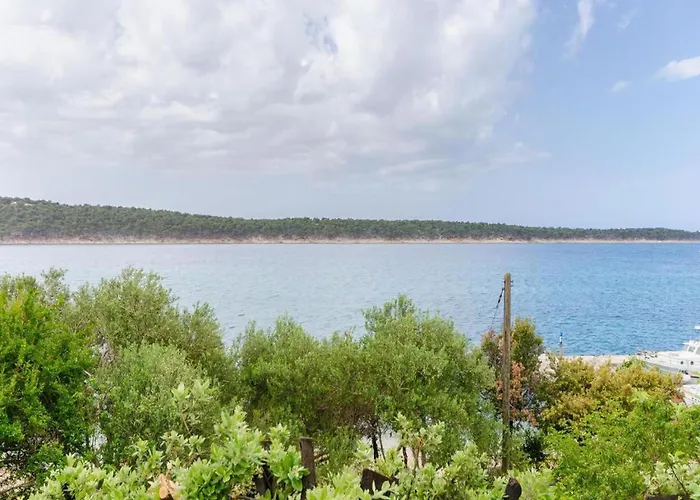 In Near Sandy Apartment Supetarska Draga