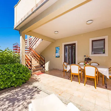 In Near Sandy * Supetarska Draga