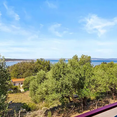 Apartament In Near Sandy